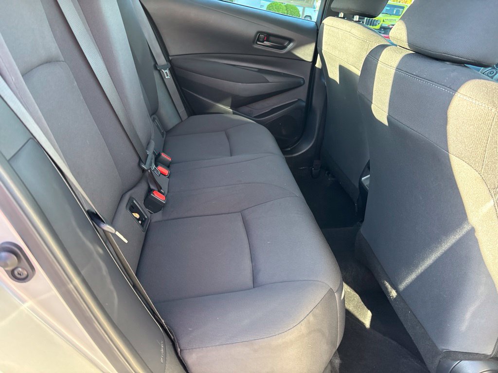 Used 2025 Toyota Corolla LE FWD image 18