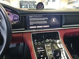 Used 2023 Porsche Panamera 4 Platinum Edition AWD/4WD image 4