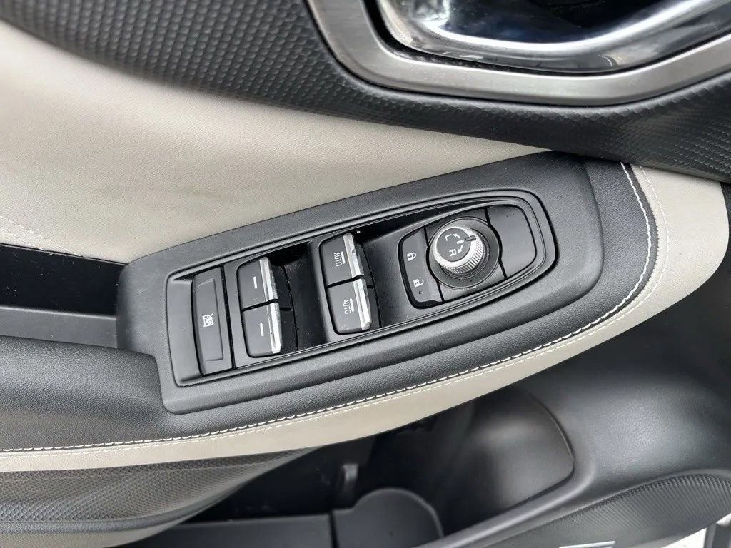 Used 2023 Subaru Forester Limited image 21