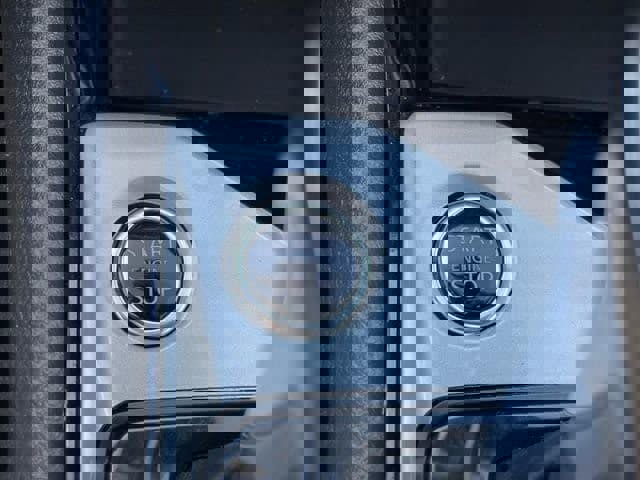 Used 2024 Nissan Altima 2.5 SV image 30