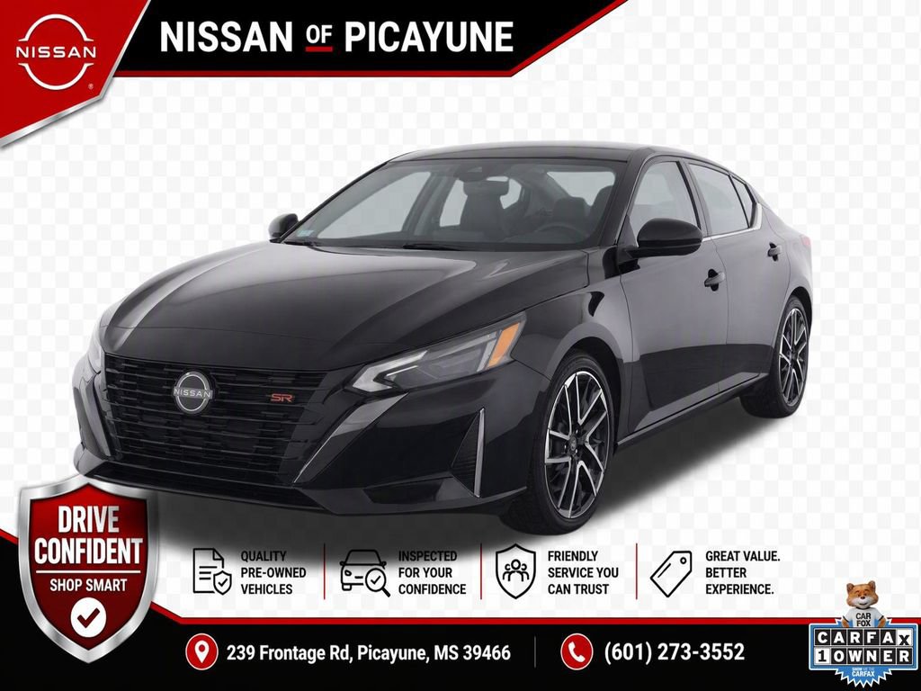 Used 2025 Nissan Sentra SR FWD image 1