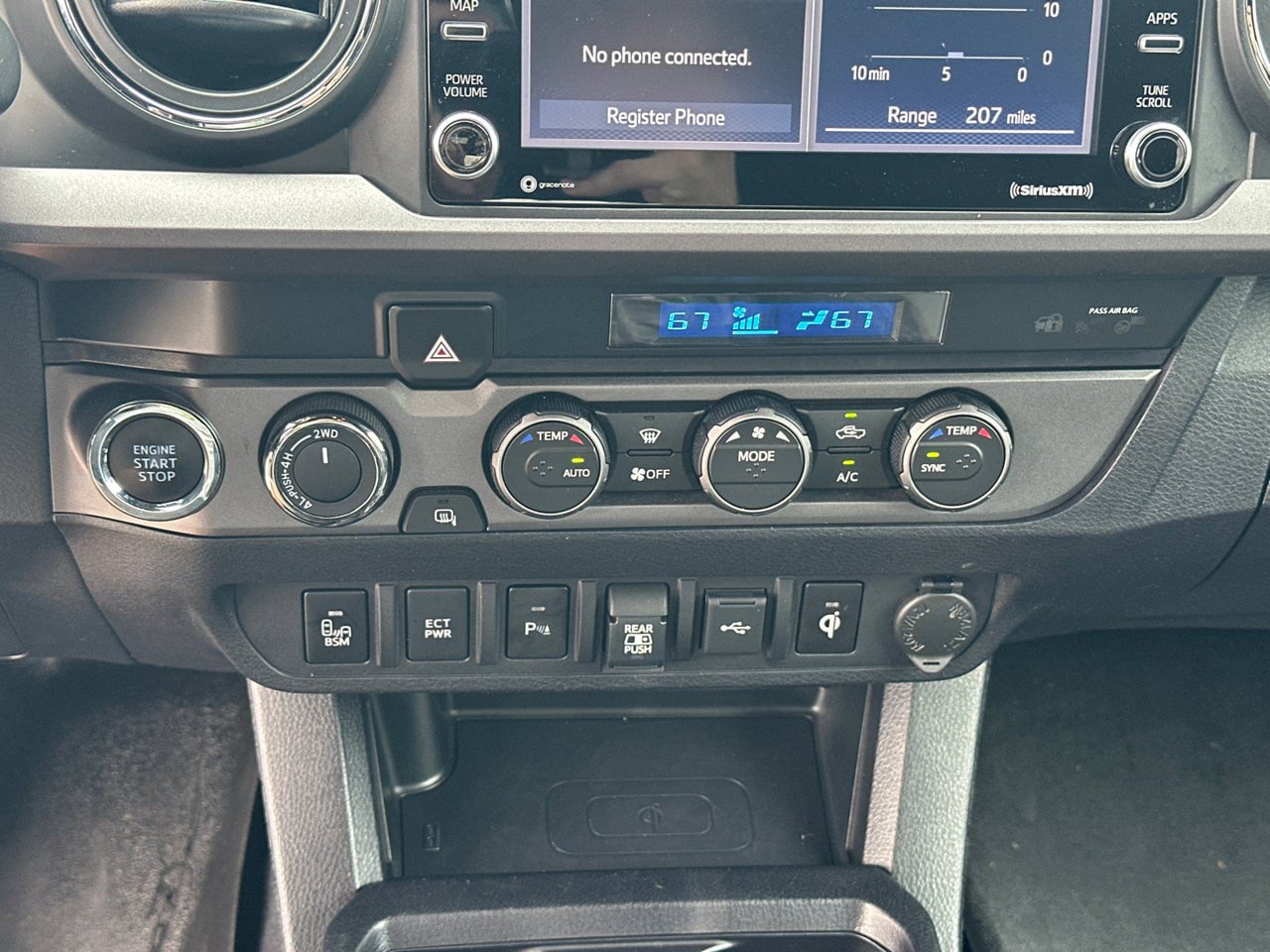 Used 2022 Toyota Tacoma TRD Off-Road w/ Technology Package AWD/4WD image 31