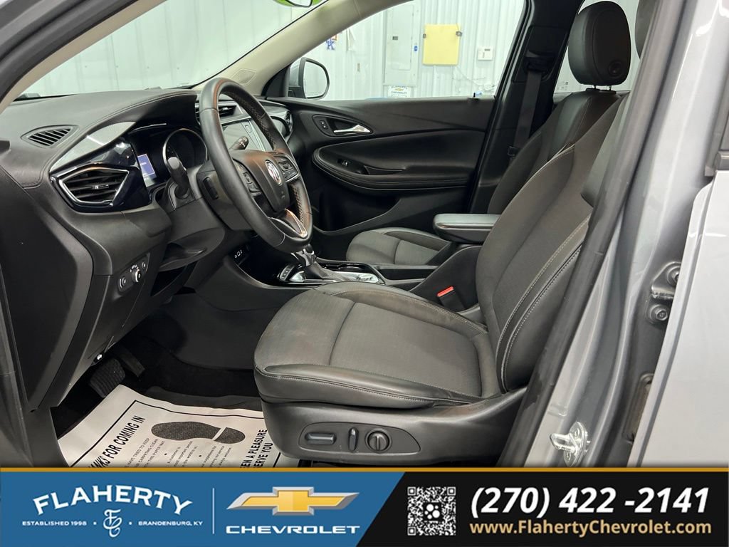 Used 2023 Buick Encore GX Preferred w/ Cold Weather Comfort Package AWD/4WD image 9