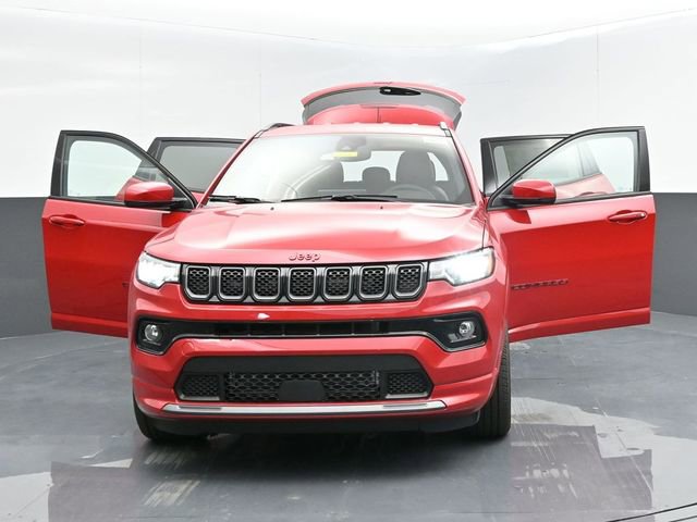 Used 2024 Jeep Compass Limited image 52