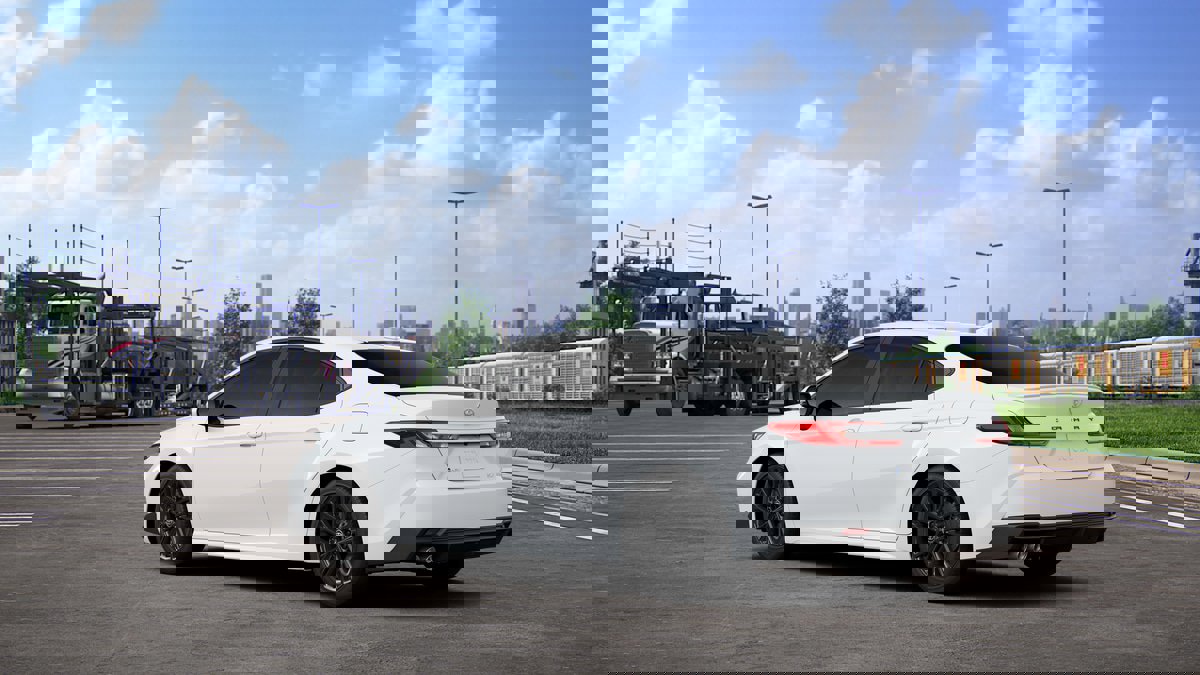 New 2026 Toyota Camry SE image 6