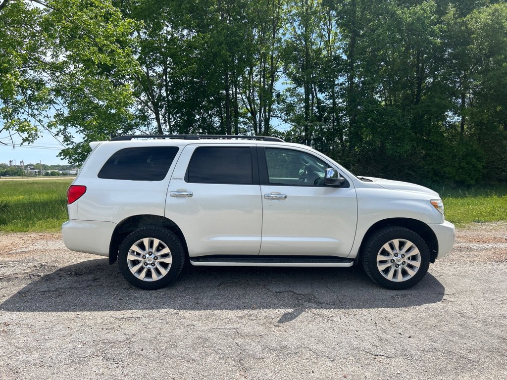 Used 2016 Toyota Sequoia Platinum AWD/4WD image 6