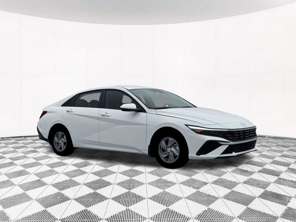 New 2026 Hyundai Elantra SE image 16
