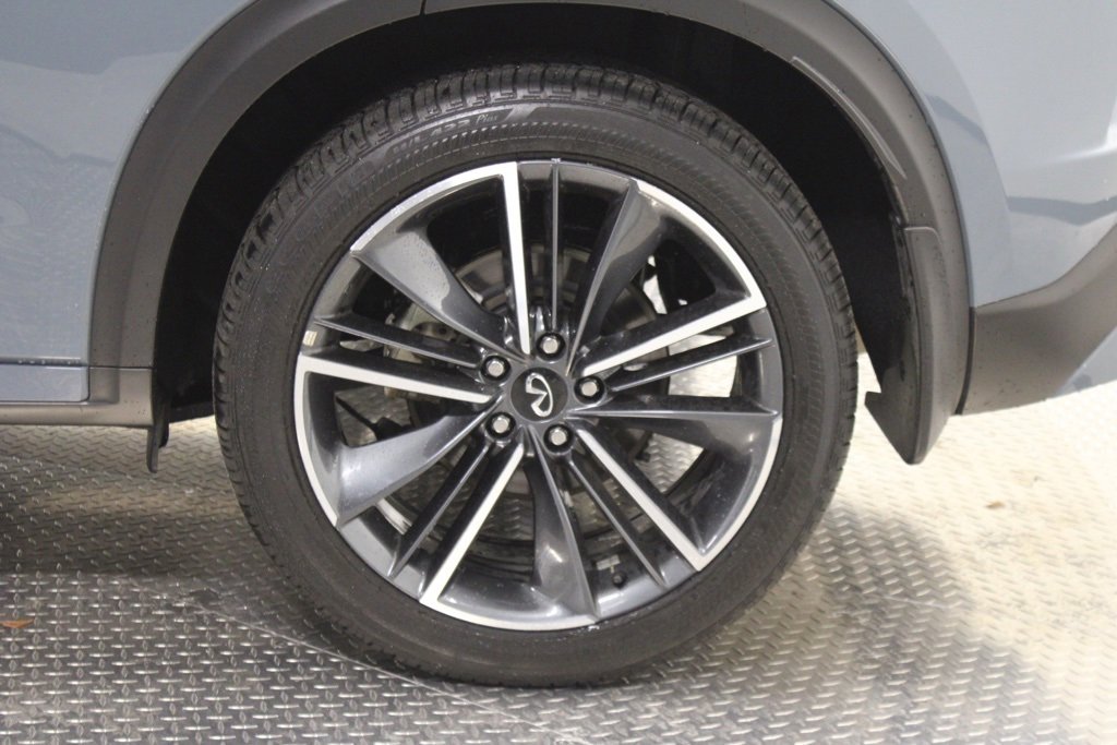 Used 2025 INFINITI QX55 Luxe w/ Cargo Package image 14