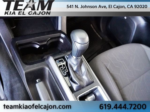 Used 2017 Toyota Tacoma TRD Sport AWD/4WD image 35