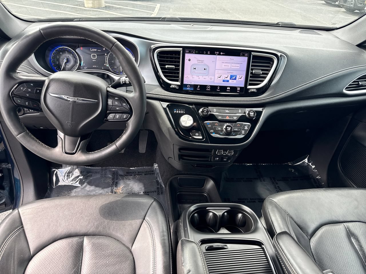 Used 2022 Chrysler Pacifica Touring-L w/ S Appearance Package FWD image 15