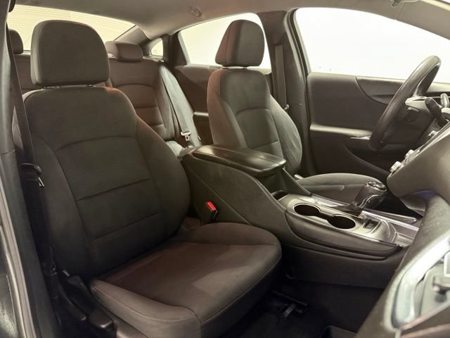 Used 2016 Chevrolet Malibu LT FWD image 25