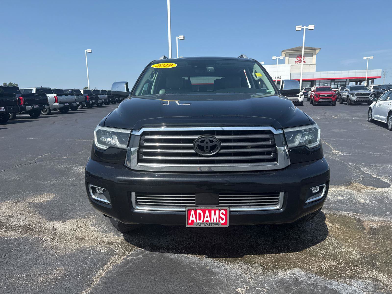Used 2019 Toyota Sequoia Limited w/ Safety & Convenience Package AWD/4WD image 3
