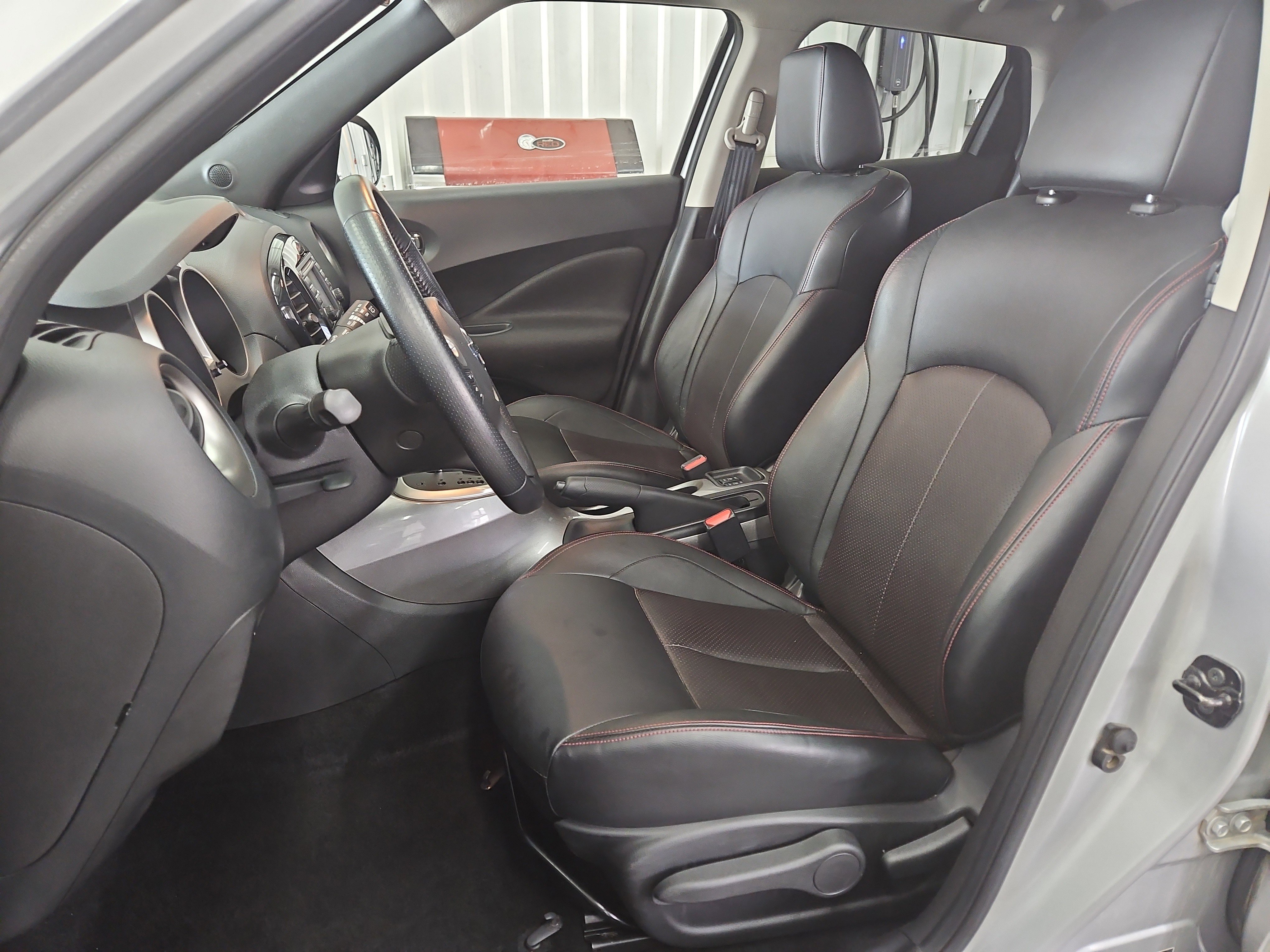 Used 2013 Nissan Juke SL image 8