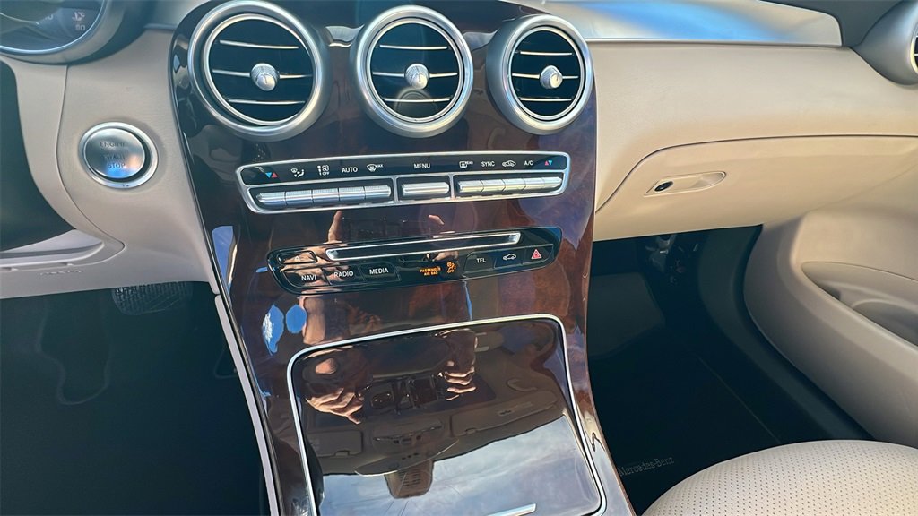 Used 2017 Mercedes-Benz GLC 300 image 28