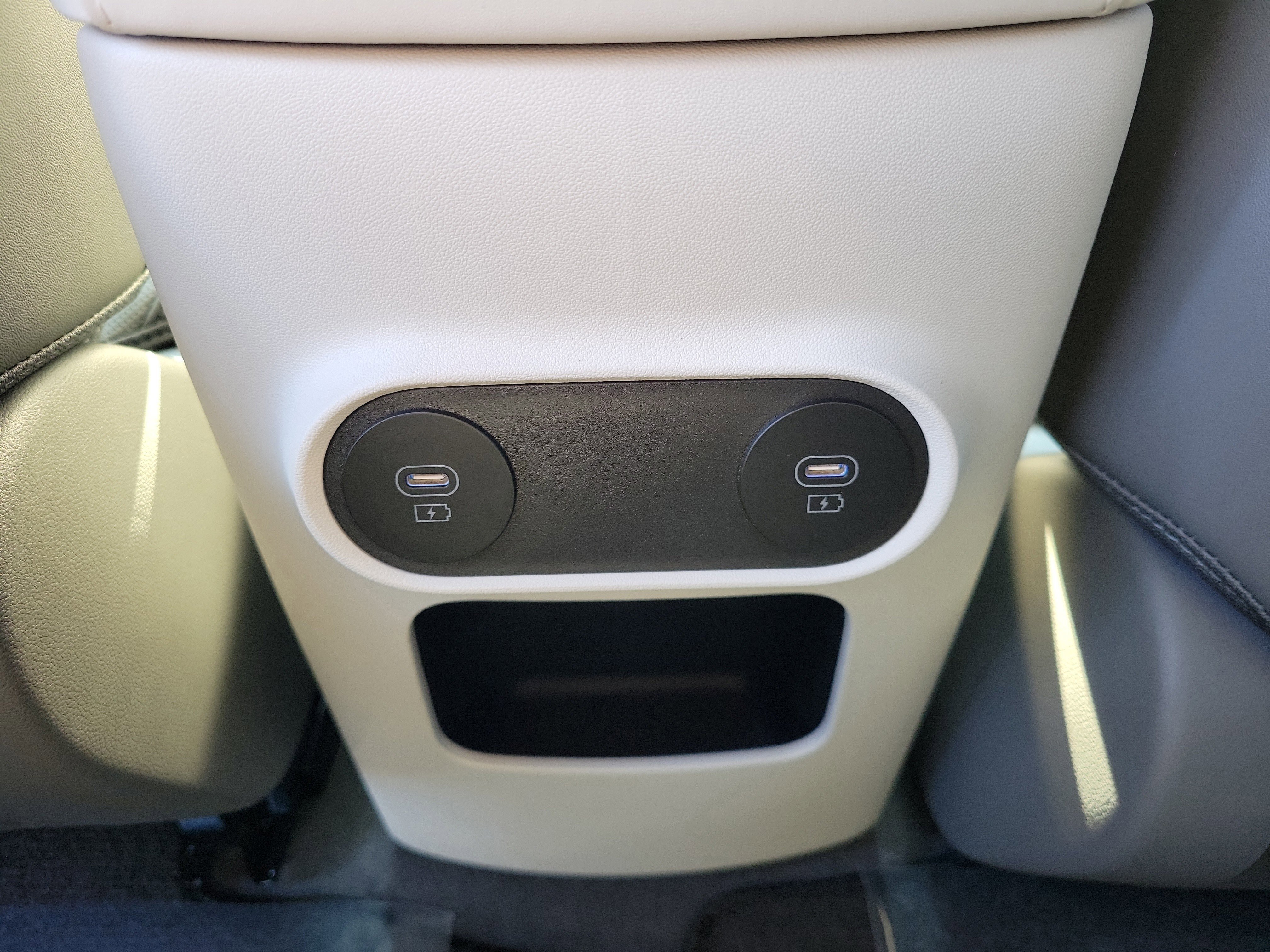 New 2026 Hyundai Ioniq 5 SEL image 9