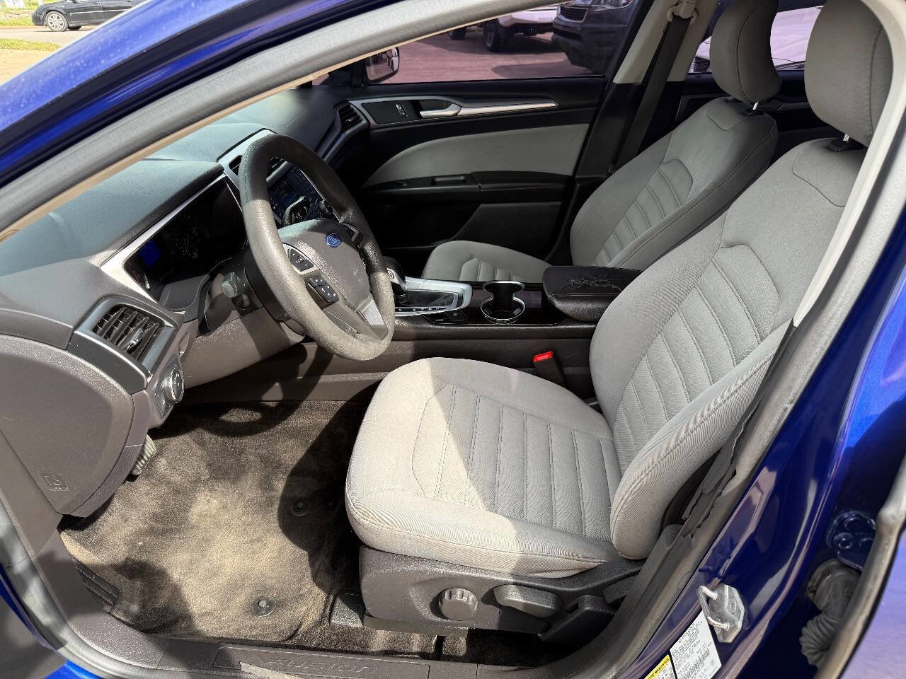 Used 2015 Ford Fusion S image 11