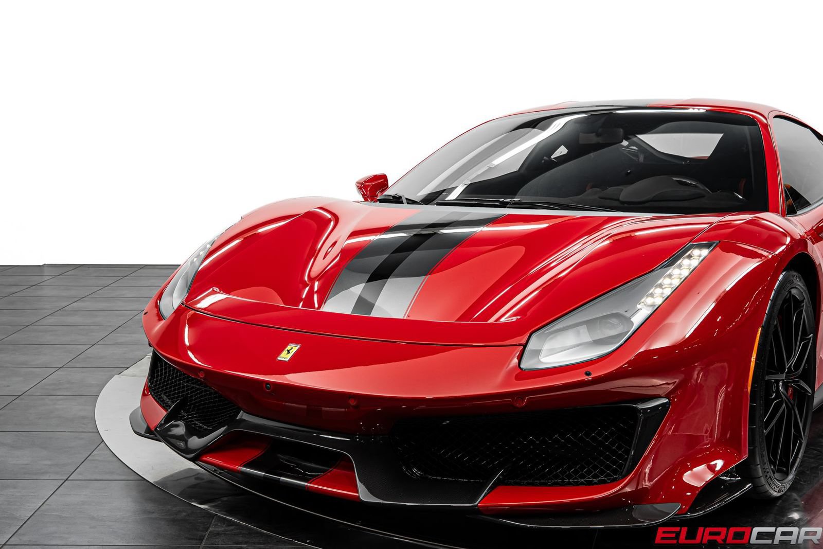Used 2019 Ferrari 488 Pista Coupe RWD image 15
