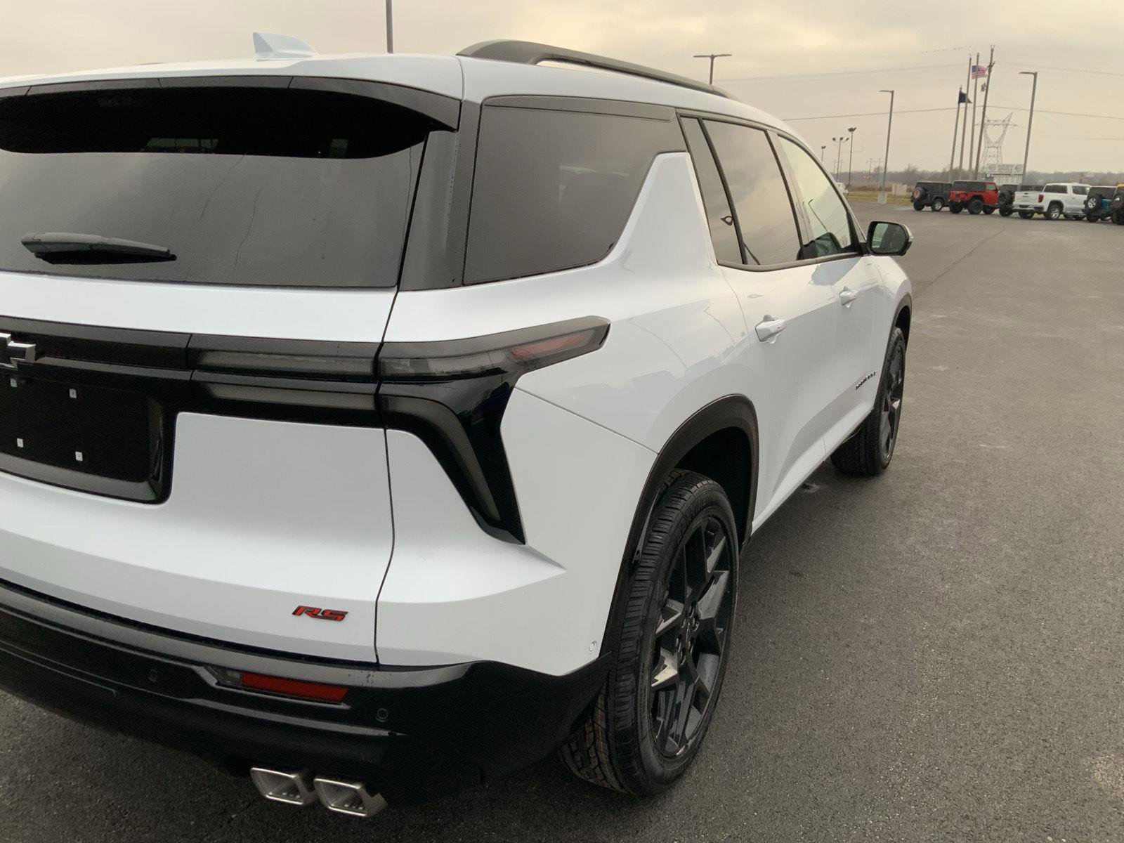 New 2026 Chevrolet Traverse RS w/ LPO, Floor Liner Package image 21