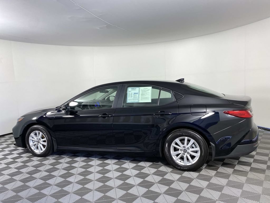 Used 2026 Toyota Camry LE FWD image 5