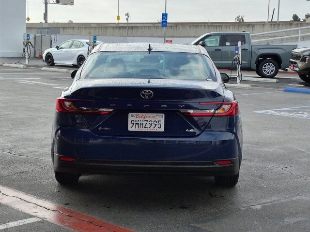 Used 2025 Toyota Camry LE FWD image 9