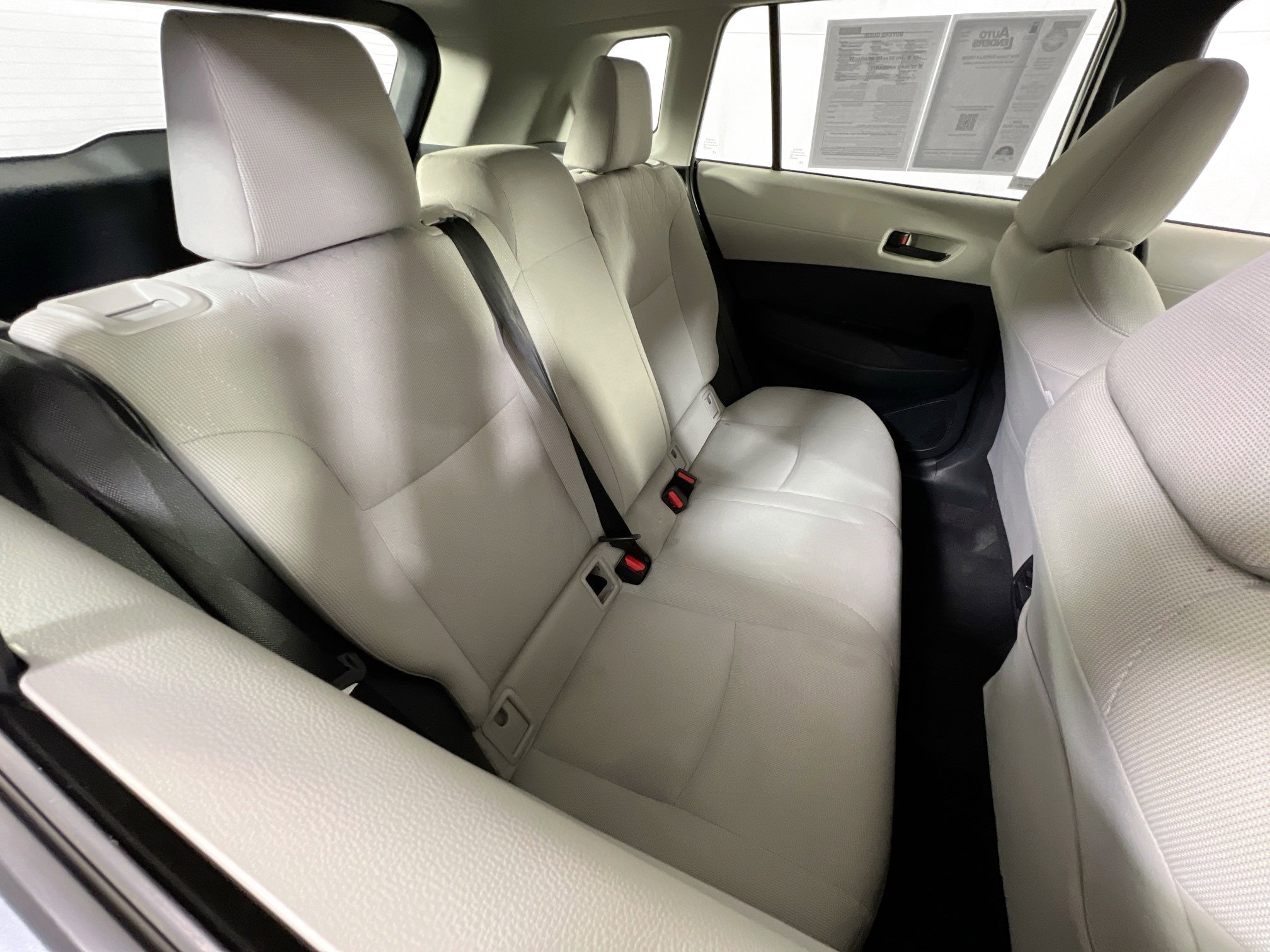 Used 2024 Toyota Corolla Cross L image 24