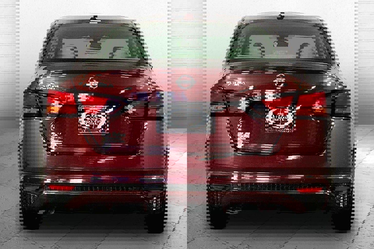 Used 2025 Nissan Altima 2.5 SV image 3