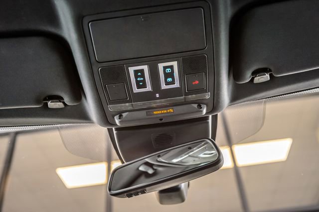 Used 2018 Jaguar XF S image 35