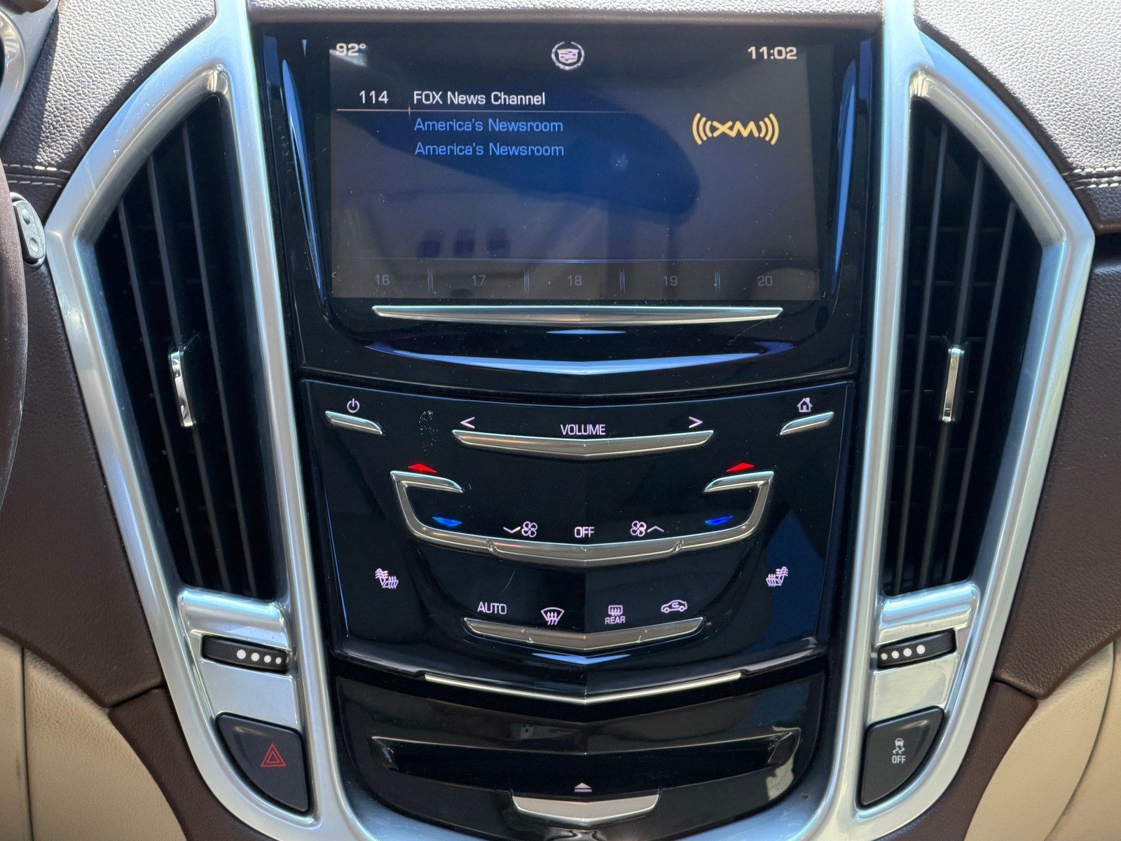 Used 2013 Cadillac SRX Luxury w/ Driver Awareness Package FWD image 15