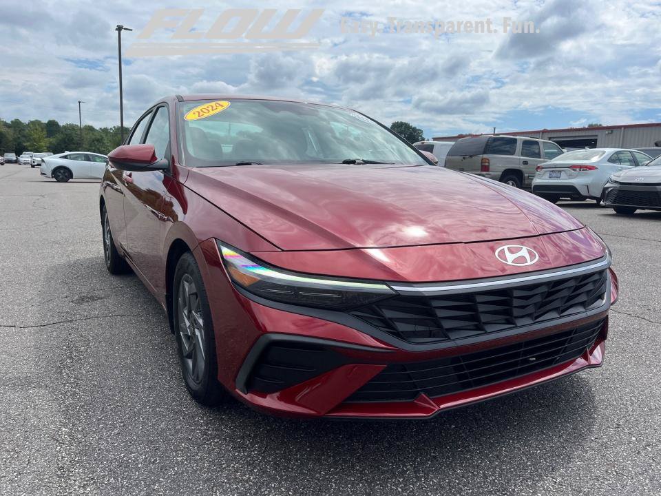 Used 2024 Hyundai Elantra SEL FWD image 26