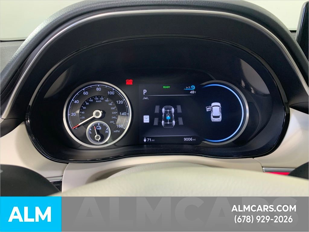 Used 2023 Genesis Electrified GV70 Advanced image 23