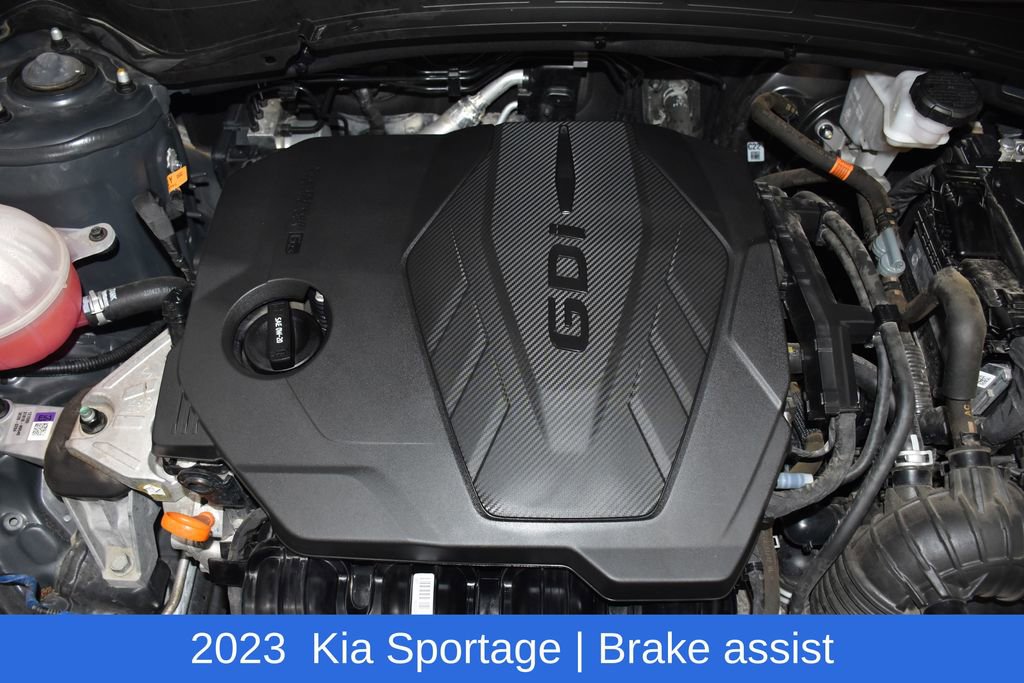 Used 2023 Kia Sportage LX image 8
