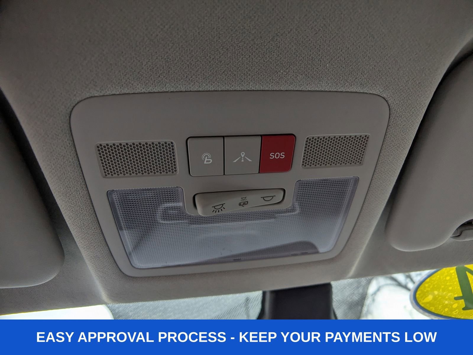 Used 2024 Hyundai Venue Limited image 23