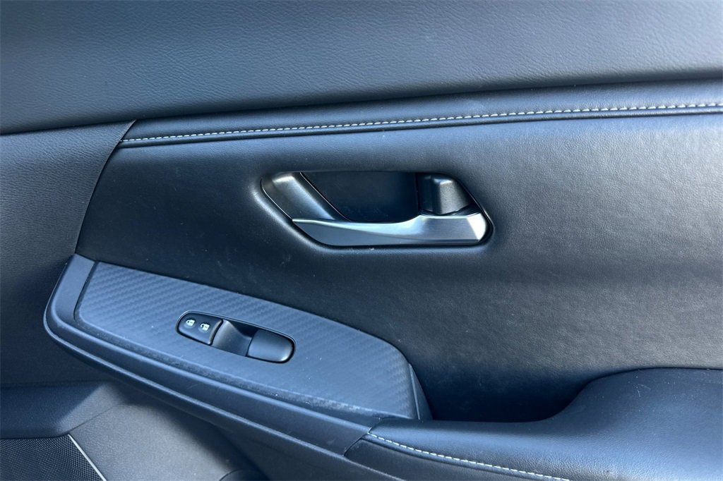 Used 2025 Nissan Sentra SV w/ All-Weather Package image 18