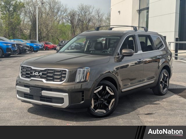 Used 2025 Kia Telluride S