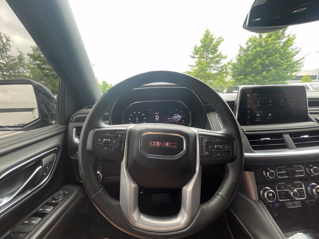 Used 2024 GMC Yukon SLT AWD/4WD image 12