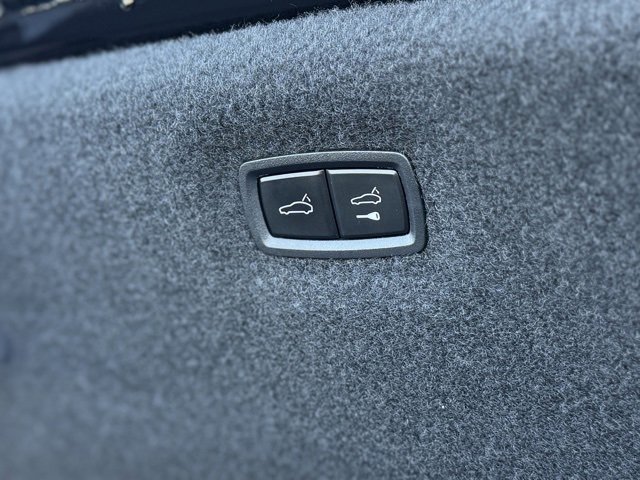 Used 2024 Porsche Taycan 4S image 37