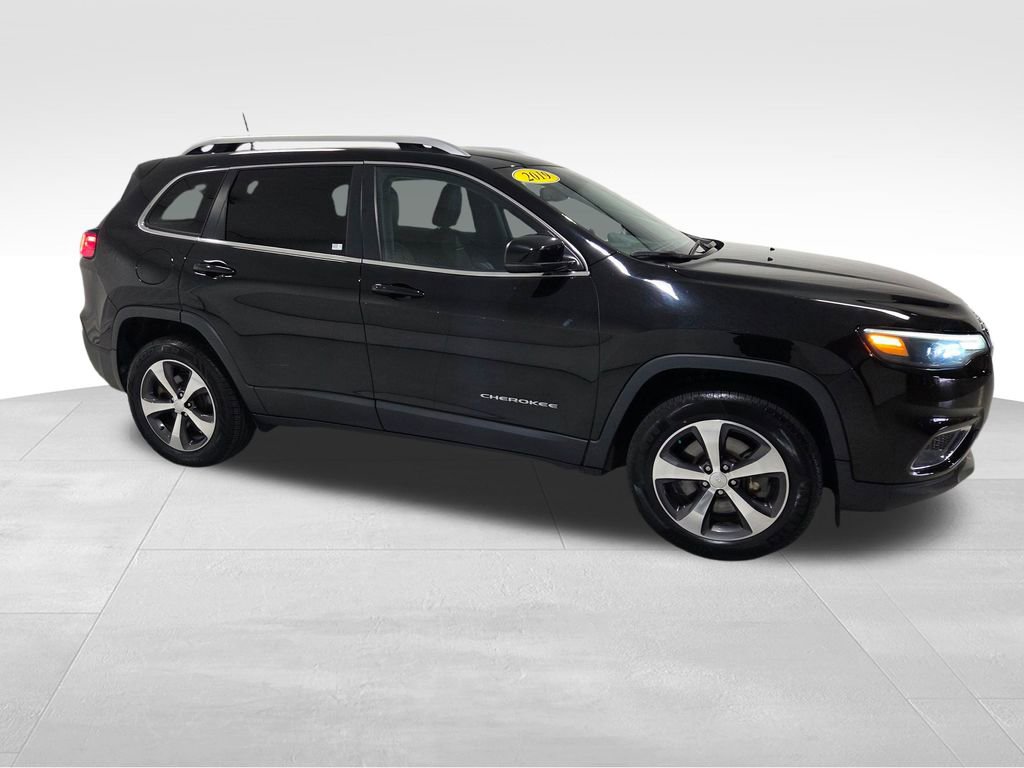 Used 2019 Jeep Cherokee Limited image 22
