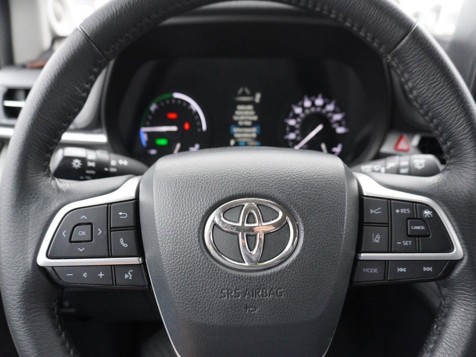 Used 2022 Toyota Sienna XLE image 27