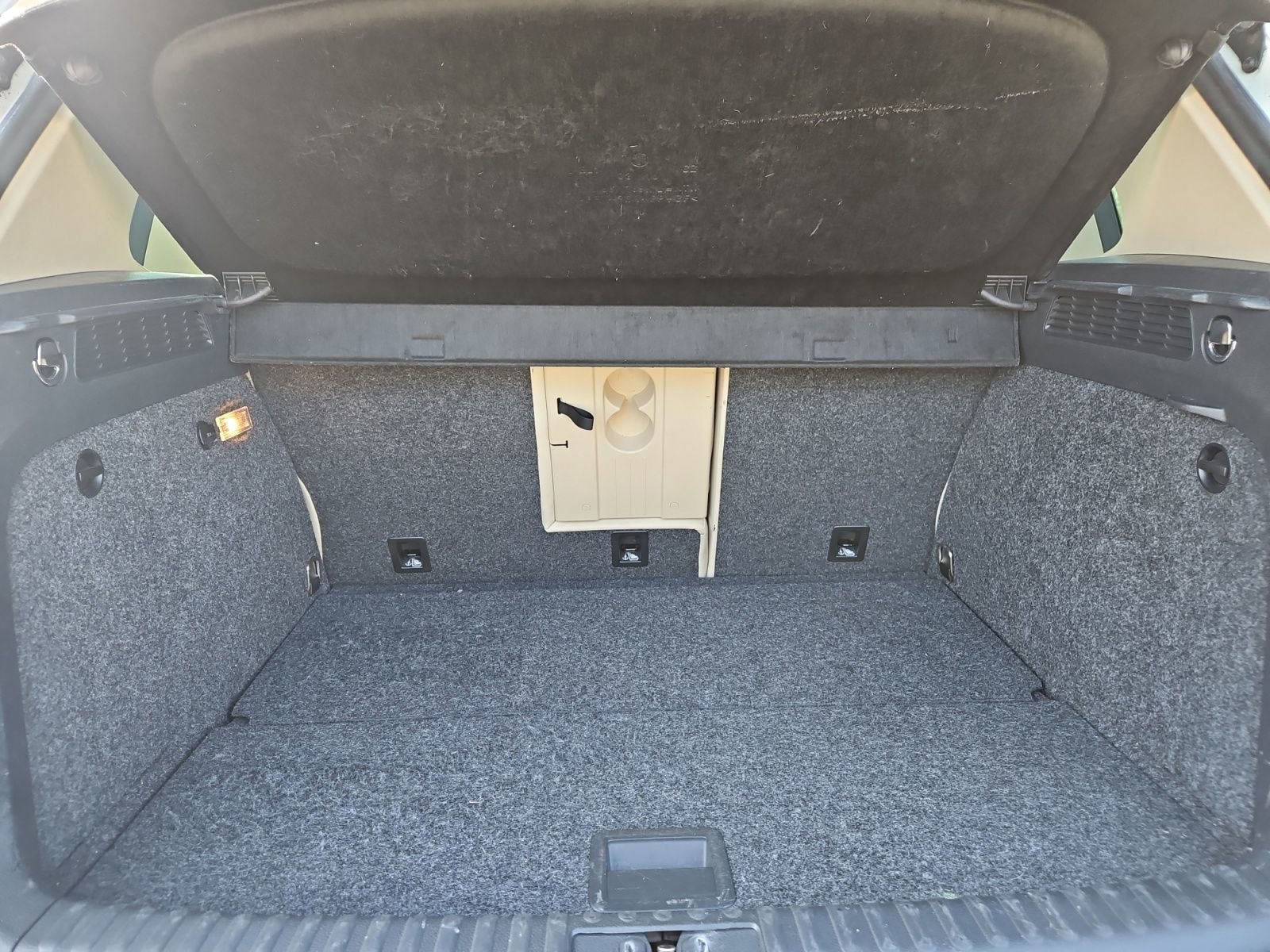Used 2015 Volkswagen Tiguan SEL image 19