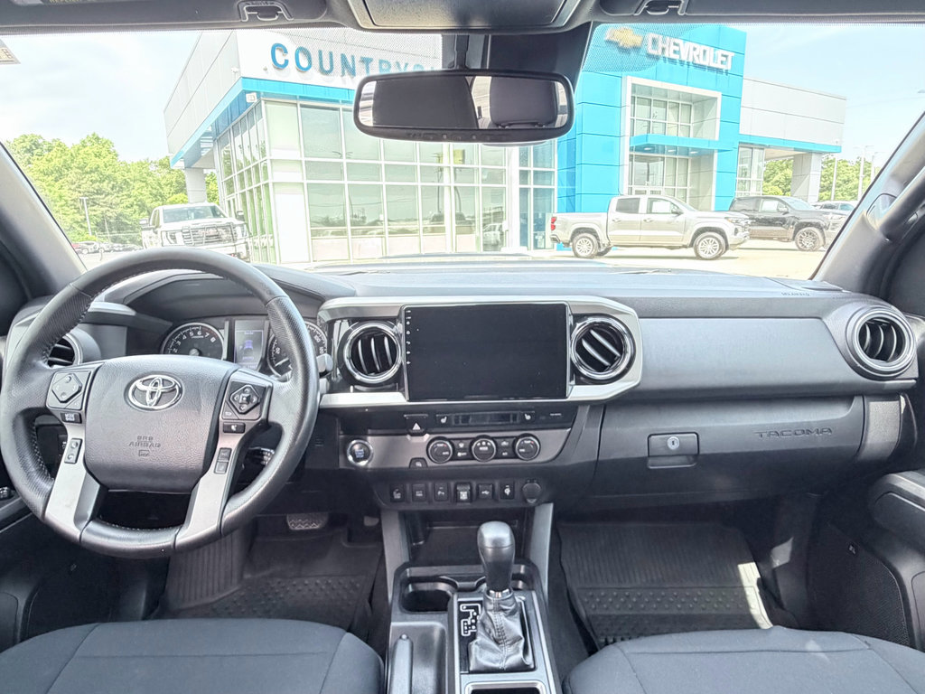 Used 2020 Toyota Tacoma TRD Sport w/ TRD Premium Sport Package RWD image 12
