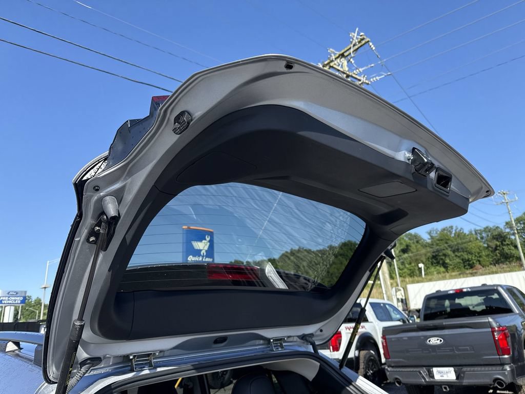 Used 2024 Subaru Crosstrek 2.5i Limited AWD/4WD image 40