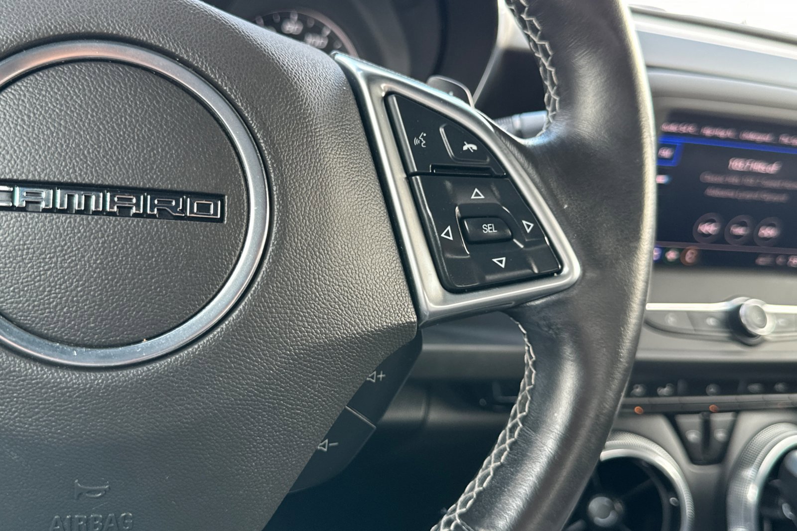 Used 2020 Chevrolet Camaro LT image 37