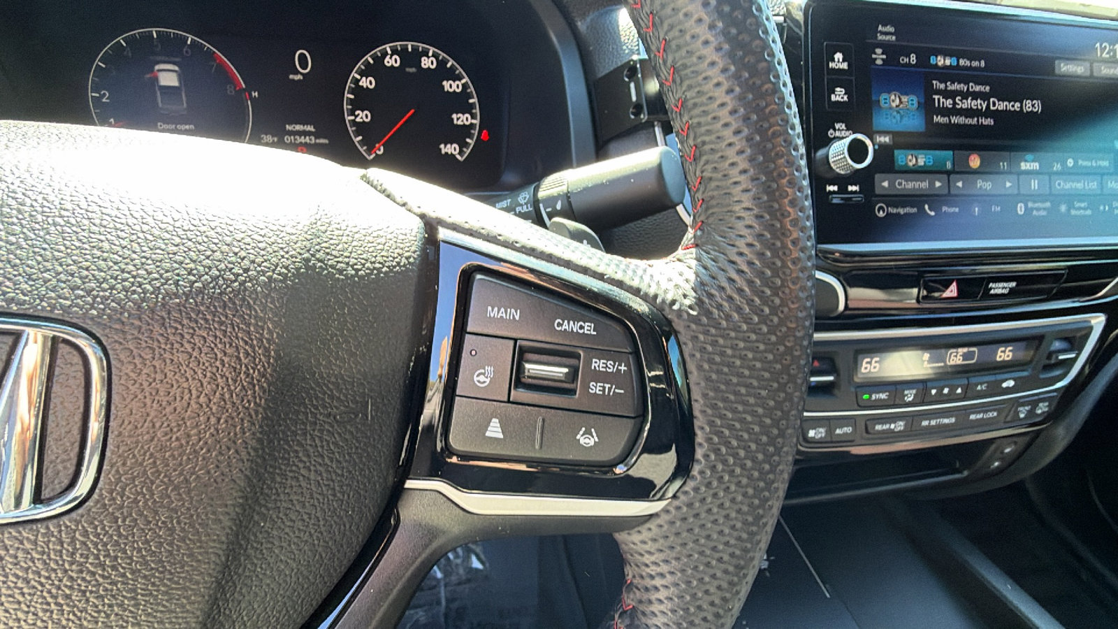 Used 2024 Honda Ridgeline Black Edition image 30