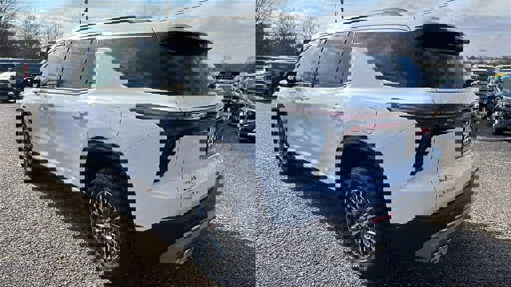 New 2026 Chevrolet Traverse LT image 7