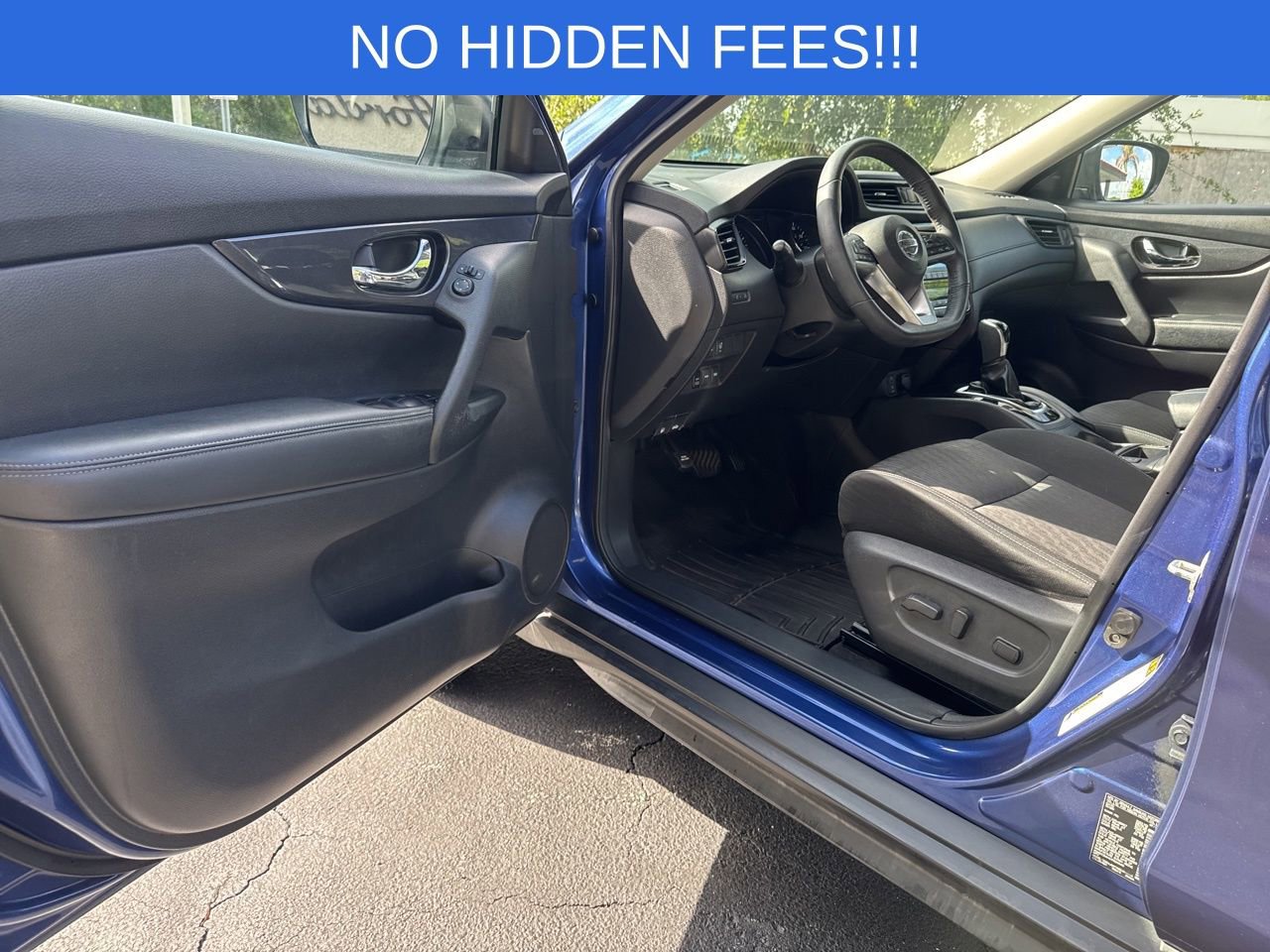 Used 2017 Nissan Rogue SV AWD/4WD image 20