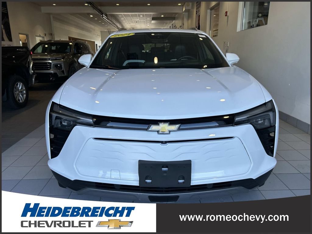 Used 2024 Chevrolet Blazer EV LT AWD/4WD image 39