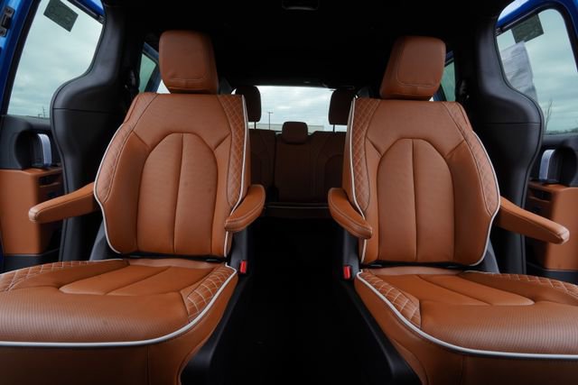 New 2026 Chrysler Pacifica Pinnacle AWD/4WD image 33
