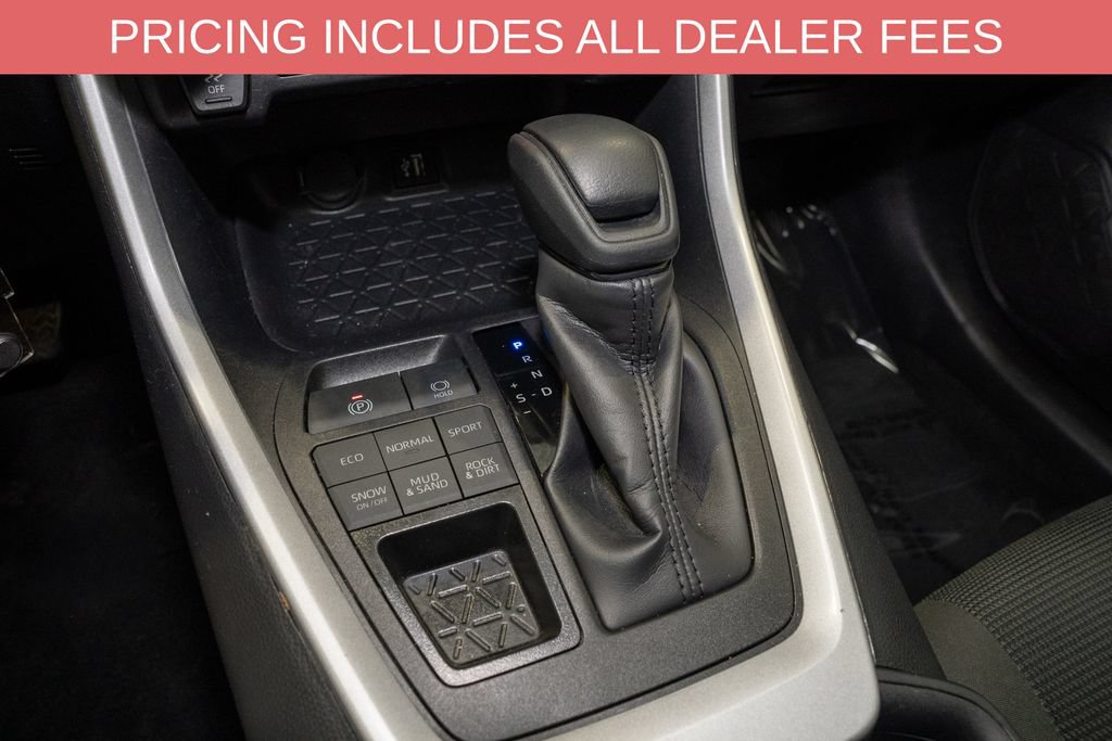 Certified 2025 Toyota RAV4 LE AWD/4WD image 15