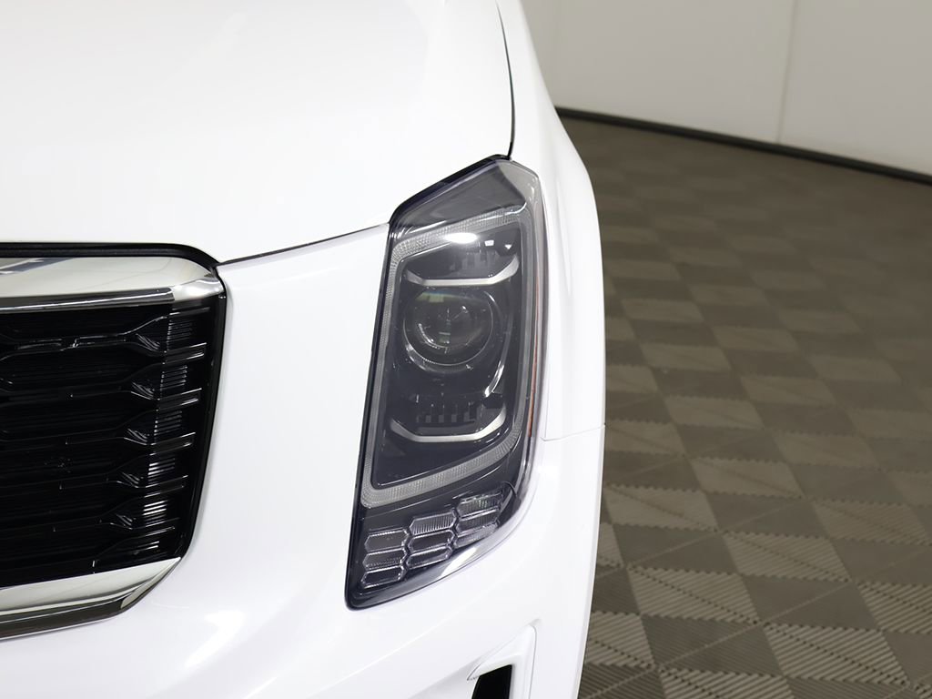 Used 2022 Kia Telluride LX FWD image 14