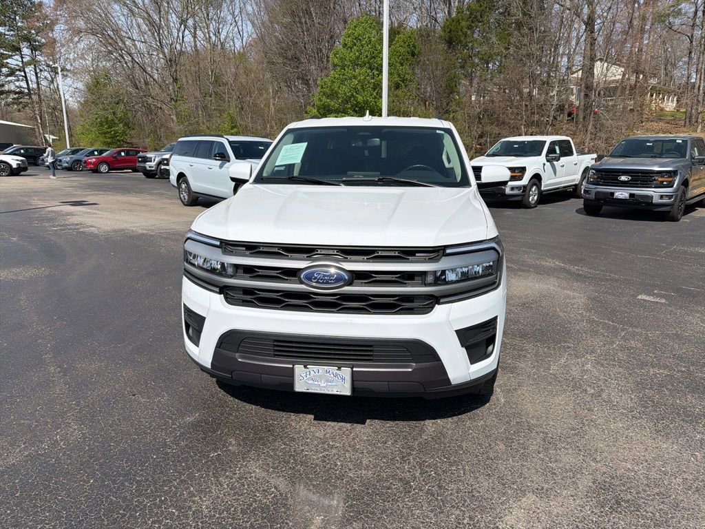 Used 2024 Ford Expedition XLT image 8